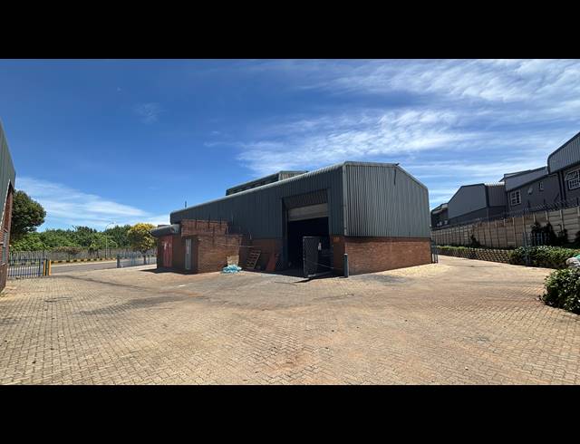 357M² WAREHOUSE TO LET IN JET PARK